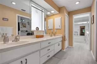5009 Southern Pine Cir, Venice, FL 34293 - Photo 26