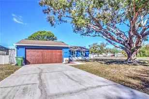 1355 N Pompano Ave, Sarasota, FL 34237 - Photo 2