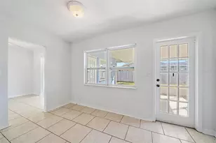 816 Tanager Rd, Venice, FL 34293 - Photo 10