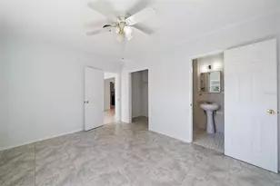 816 Tanager Rd, Venice, FL 34293 - Photo 6
