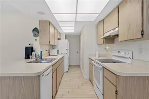 401 Nassau St S, Venice, FL 34285 - Photo 8