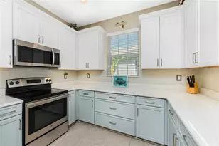 215 Fontanelle Cir, Venice, FL 34292 - Photo 10