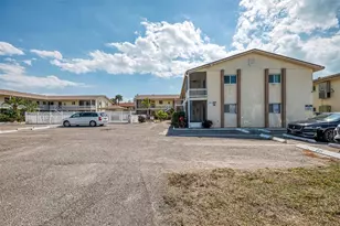 320 Base Ave E, Venice, FL 34285 - Photo 30