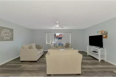 320 Base Avenue E #224, Venice, FL 34285 - Photo 12