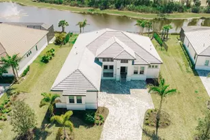 1154 Kings Way Dr, Nokomis, FL 34275 - Photo 2