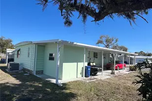 958 Cortina Blvd, Venice, FL 34285 - Photo 4