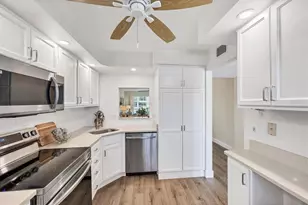 210 Santa Maria St, Venice, FL 34285 - Photo 14