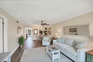 210 Santa Maria St, Venice, FL 34285 - Photo 10