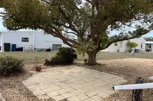 873 Baveno Dr, Venice, FL 34285 - Photo 4