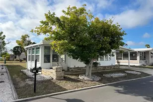 807 Jolanda Cir, Venice, FL 34285 - Photo 2