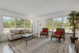 531 Granada Ave, Venice, FL 34285 - Photo 2