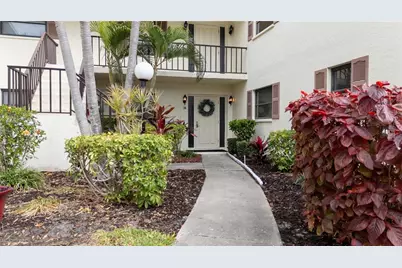 5400 34th Street W #1B, Bradenton, FL 34210 - Photo 2