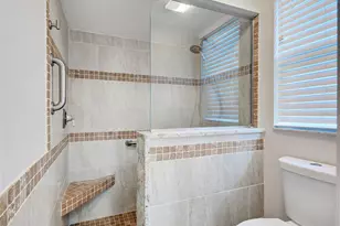 311 Lansbrook Dr, Venice, FL 34292 - Photo 36