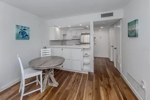 618 Bird Bay Dr S, Venice, FL 34285 - Photo 16