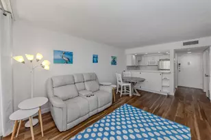 618 Bird Bay Dr S, Venice, FL 34285 - Photo 14