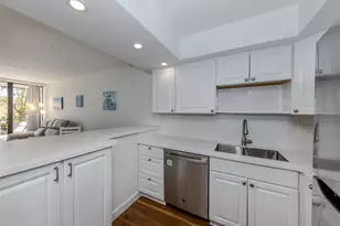 618 Bird Bay Dr S, Venice, FL 34285 - Photo 20