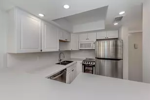 618 Bird Bay Dr S, Venice, FL 34285 - Photo 18