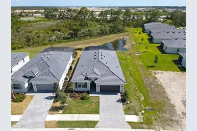 11399 Burgundy Drive, Venice, FL 34293 - Photo 2