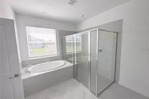 11399 Burgundy Dr, Venice, FL 34293 - Photo 16