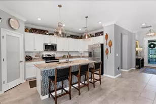 10113 Colubrina Dr, Venice, FL 34293 - Photo 16