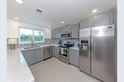 107 Sorrento Drive, Osprey, FL 34229 - Photo 10