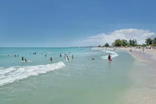 107 Sorrento Dr, Osprey, FL 34229 - Photo 44