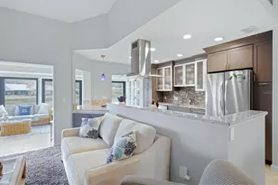 258 Southampton Ln, Venice, FL 34293 - Photo 8