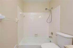 397 Circlewood Dr, Venice, FL 34293 - Photo 58