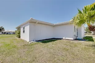 397 Circlewood Dr, Venice, FL 34293 - Photo 28