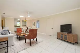 397 Circlewood Dr, Venice, FL 34293 - Photo 6