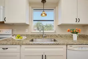 397 Circlewood Dr, Venice, FL 34293 - Photo 12