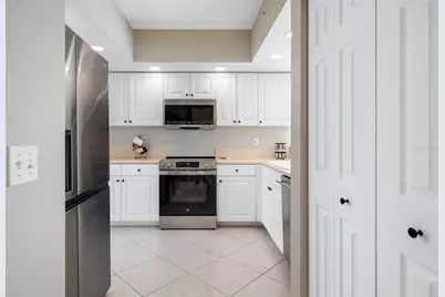 410 Laurel Lake Drive #101, Venice, FL 34292 - Photo 14
