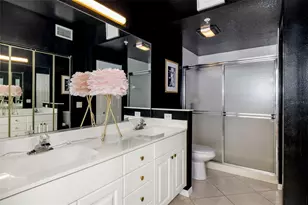 410 Laurel Lake Dr, Venice, FL 34292 - Photo 22