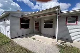 2210 Woodmere Rd, Venice, FL 34293 - Photo 2