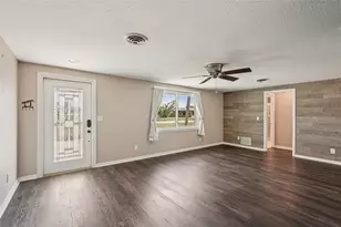 1956 Greenlawn Dr, Englewood, FL 34223 - Photo 6
