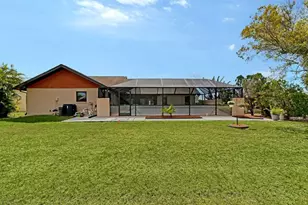 1354 Roosevelt Dr, Venice, FL 34293 - Photo 40