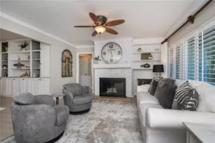 809 Nokomis Ave S, Venice, FL 34285 - Photo 6