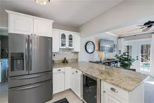 809 Nokomis Ave S, Venice, FL 34285 - Photo 22