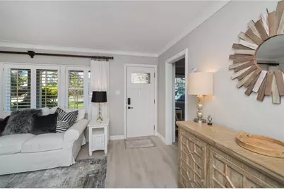 809 Nokomis Avenue S, Venice, FL 34285 - Photo 10