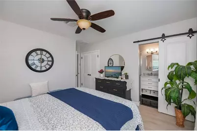 809 Nokomis Avenue S, Venice, FL 34285 - Photo 32