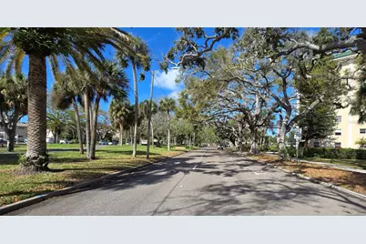 809 Nokomis Avenue S, Venice, FL 34285 - Photo 60
