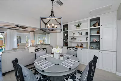 809 Nokomis Avenue S, Venice, FL 34285 - Photo 8