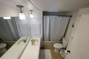 767 N Green Cir, Venice, FL 34285 - Photo 8