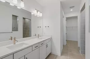 4400 Lakeside Grv Pl, North Port, FL 34289 - Photo 20