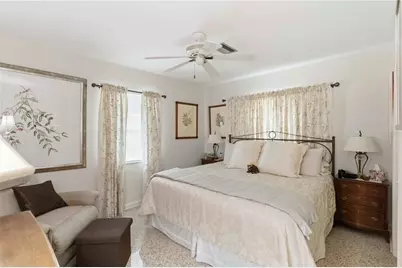 2068 Sunnyside Lane, Sarasota, FL 34239 - Photo 30