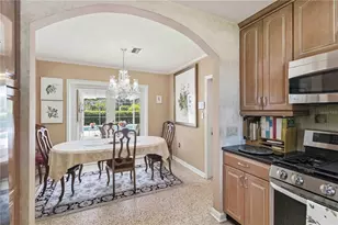 2068 Sunnyside Ln, Sarasota, FL 34239 - Photo 16