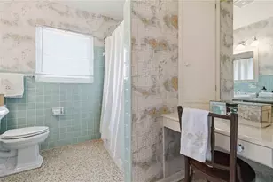 2068 Sunnyside Ln, Sarasota, FL 34239 - Photo 22