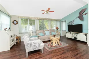 50 Crown Point Dr, Nokomis, FL 34275 - Photo 2