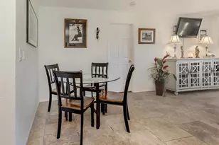 904 S Gondola Dr, Venice, FL 34293 - Photo 10