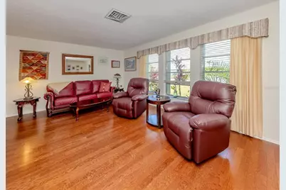 904 S Gondola Drive, Venice, FL 34293 - Photo 4